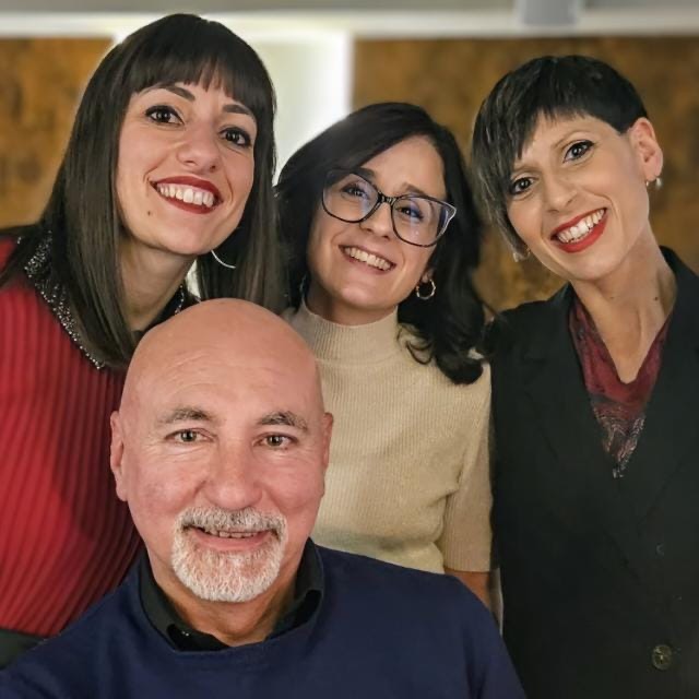 Il team della Farmacia Cantisani a Latronico: Dott. Vito Cantisani e collaboratrici